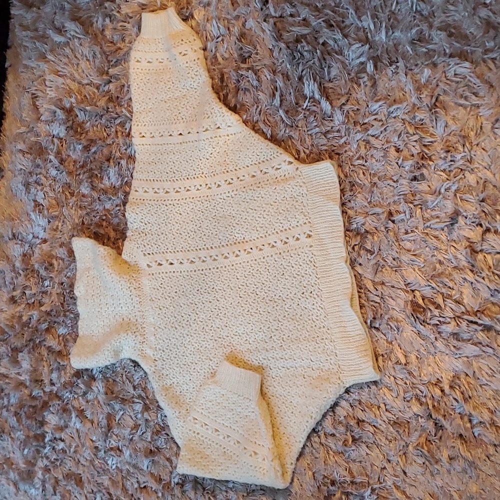 Vintage knit sweater